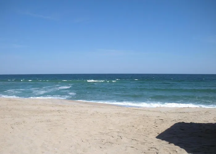 Family Pier מלון