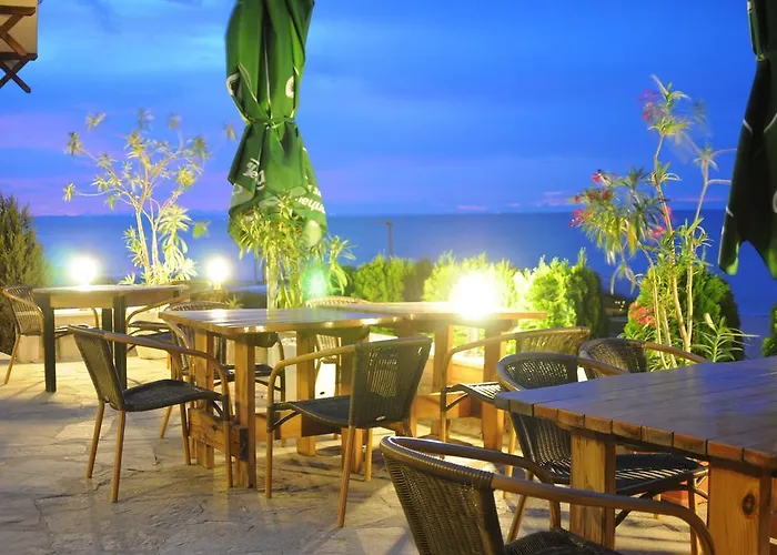 Family Pier מלון גולדן סנדס