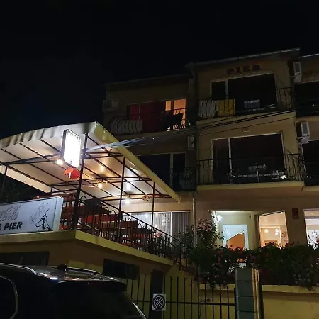 Family Hotel Piter ホテル 3*