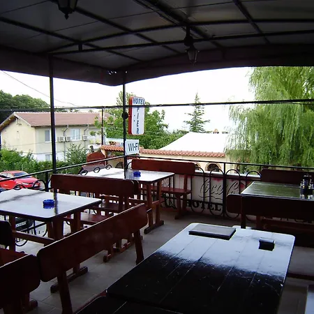 Family Pier Golden Sands