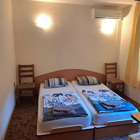Family Hotel Piter ホテル 3*