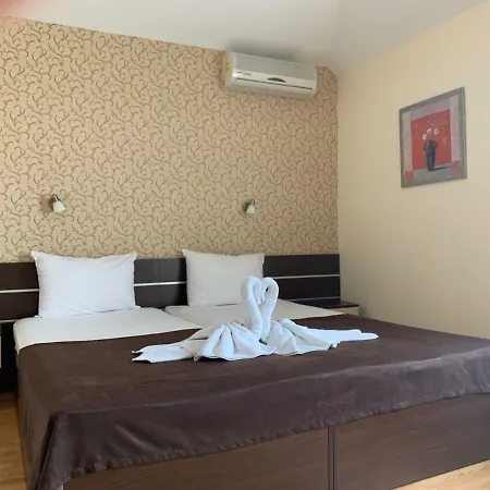 ホテル Family Hotel Piter 3*